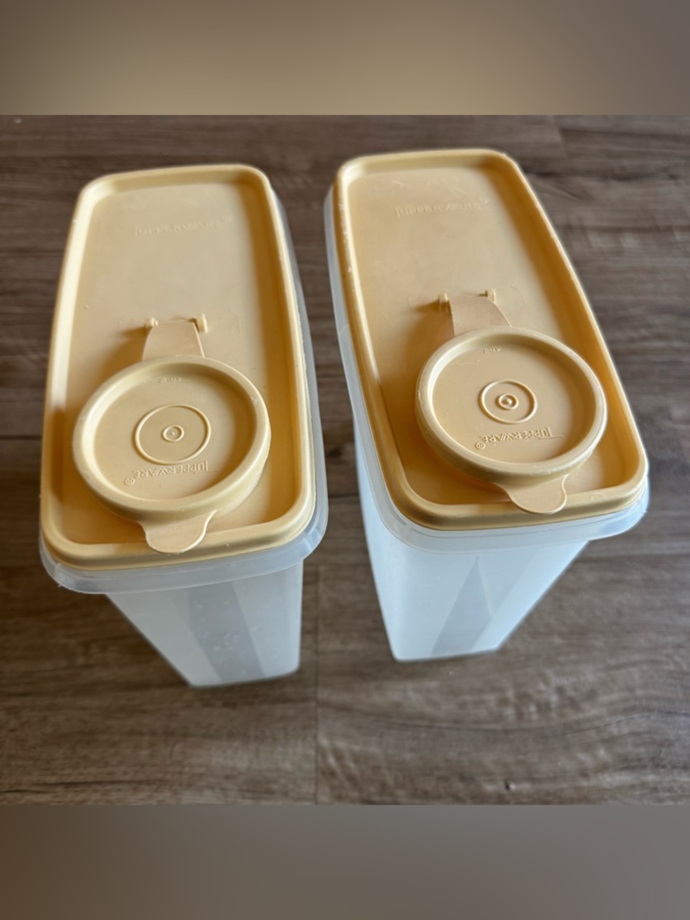 Vintage Set Of 2 Tupperware Cereal Snack Keeper Containers Yellow Beige W Lids